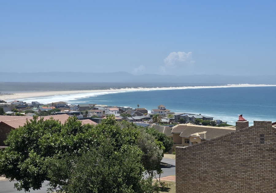 3 Bedroom Property for Sale in Wavecrest Eastern Cape